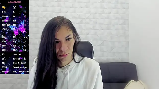 Mia thompson 19 online show from 02/08/25, 07:27