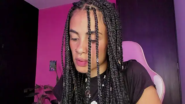 Juanadearco5 online show from 12/09/24, 09:37