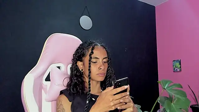 Juanadearco5 online show from 01/29/25, 12:12