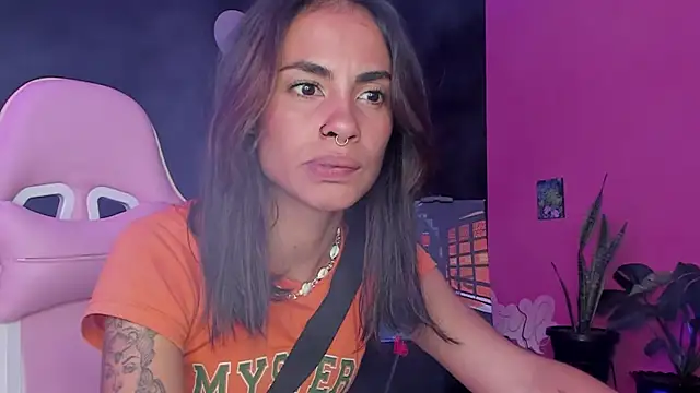 Juanadearco5 online show from 02/14/25, 04:52