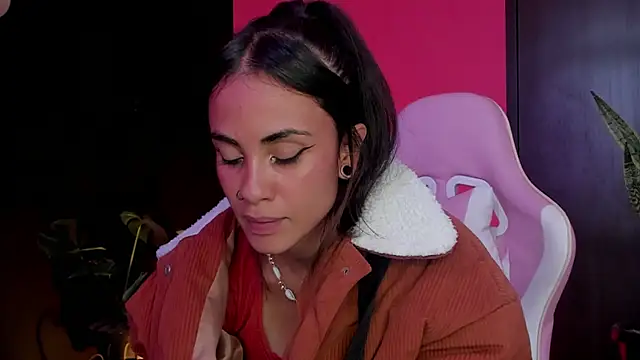 Juanadearco5 online show from 03/15/25, 06:43