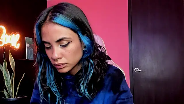 Juanadearco5 online show from 09/29/25, 08:46