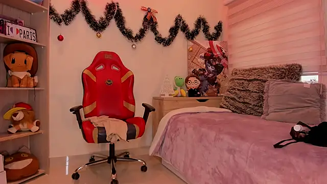 madelyn rose  online show from 12/30/24, 06:16