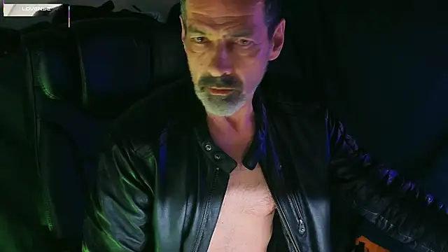 Snapshot of lux_dei chatting on 03/25/26, 11:11 lux dei online show from 03/25/26, 11:11