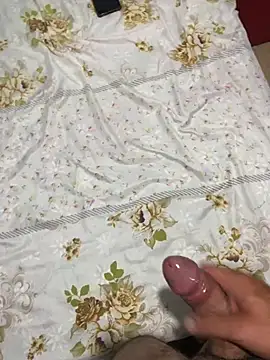 Snapshot of Putaepirocudo chatting on 12/12/24, 09:58 Putaepirocudo online show from 12/12/24, 09:58