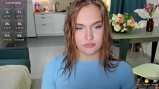 CarolineLovers online show from 12/05/24, 02:20