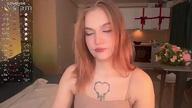 CarolineLovers online show from 02/07/25, 08:53