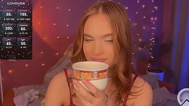 CarolineLovers online show from 03/01/25, 02:04