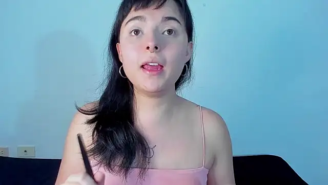 Snapshot of elizabethtaylorxxx chatting on 11/09/25, 01:37 elizabethtaylorxxx online show from 11/09/25, 01:37