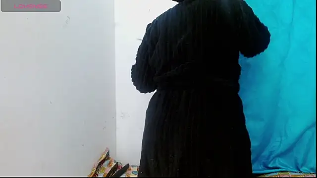 cristina connor online show from 12/04/25, 05:06