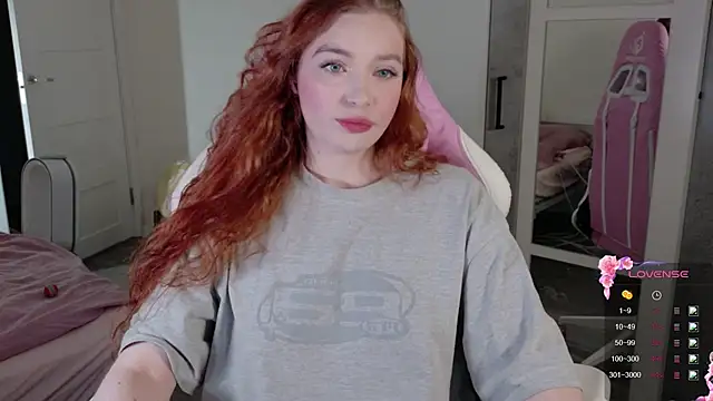 Snapshot of cinnabon_girls chatting on 02/13/26, 03:52 cinnabon girls online show from 02/13/26, 03:52