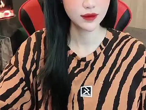 Snapshot of witch-39 chatting on 12/03/24, 05:53 witch-39 online show from 12/03/24, 05:53