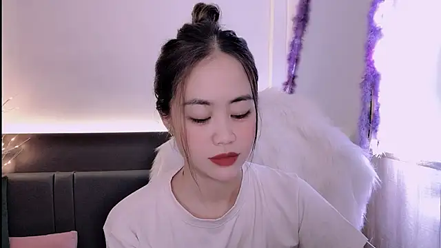 Snapshot of witch-39 chatting on 02/21/25, 05:56 witch-39 online show from 02/21/25, 05:56