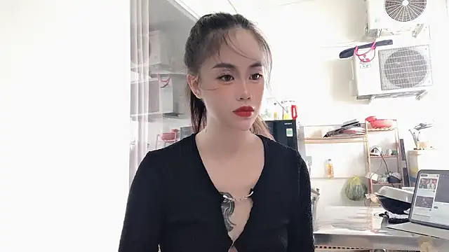 Snapshot of witch-39 chatting on 10/09/25, 05:49 witch-39 online show from 10/09/25, 05:49