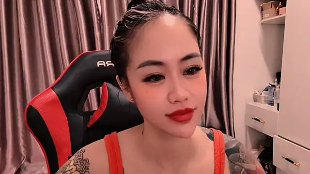 Snapshot of witch-39 chatting on 02/23/26, 06:22 witch-39 online show from 02/23/26, 06:22