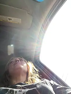 Snapshot of lezbean24 chatting on 03/15/26, 06:14 lezbean24 online show from 03/15/26, 06:14