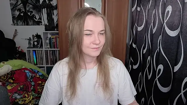 Snapshot of stellablondy chatting on 06/13/26, 01:09 stellablondy online show from 06/13/26, 01:09
