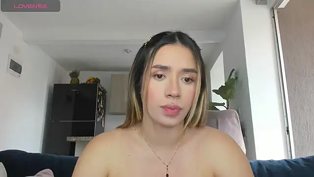 honeyann08 online show from 02/18/25, 06:15