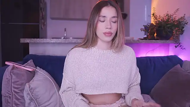 honeyann08 online show from 11/05/25, 08:42