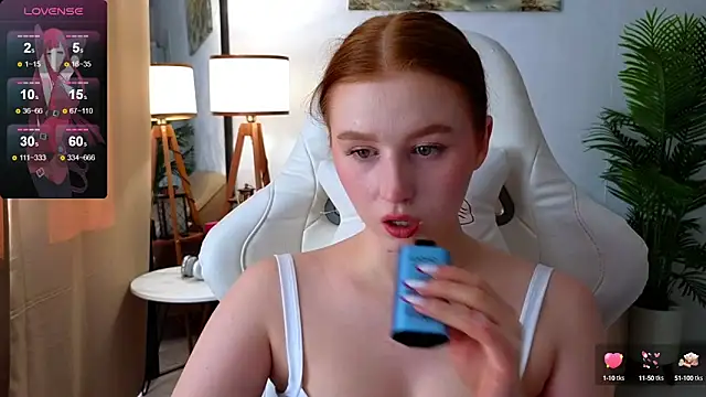 Snapshot of Meow_babe chatting on 02/20/25, 10:27 Meow babe online show from 02/20/25, 10:27