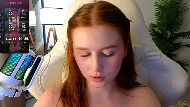 Snapshot of Meow_babe chatting on 02/22/25, 01:13 Meow babe online show from 02/22/25, 01:13