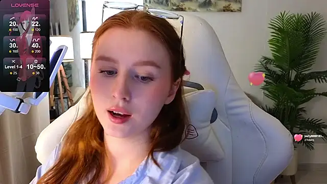 Snapshot of Meow_babe chatting on 02/23/25, 01:42 Meow babe online show from 02/23/25, 01:42