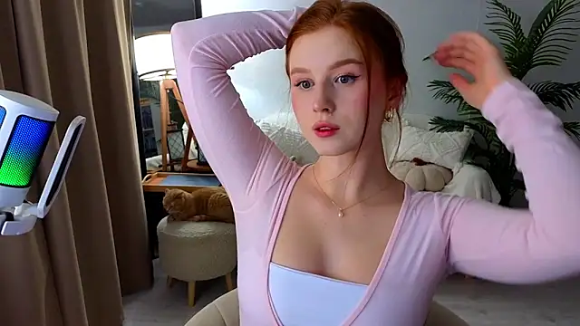 Snapshot of Meow_babe chatting on 11/09/25, 12:14 Meow babe online show from 11/09/25, 12:14