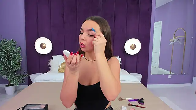 CamillaLarson online show from 02/25/25, 03:09