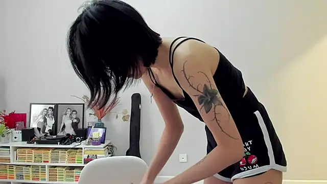 ailey chao online show from 02/09/26, 03:32