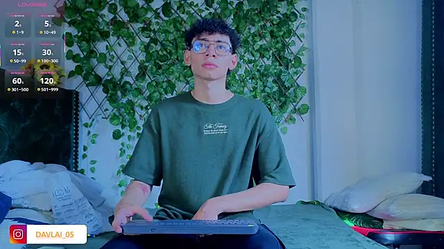 Daviid laidd online show from 11/11/25, 07:58