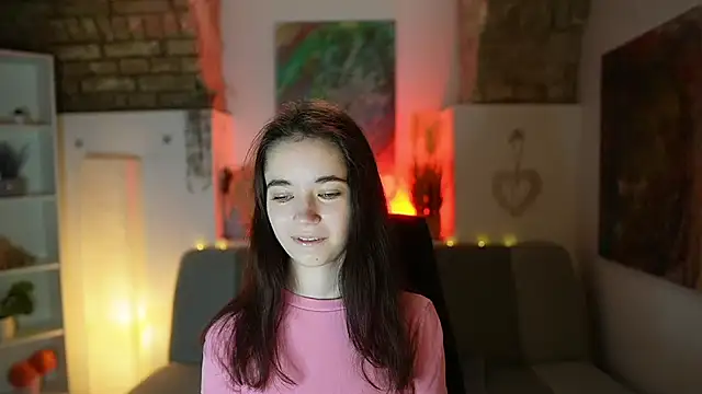 Gia Paige18 online show from 02/05/25, 11:12