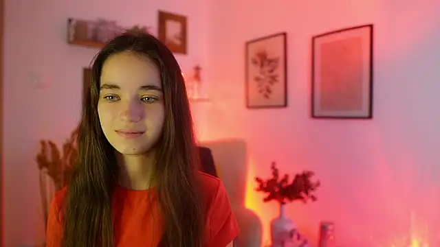 Gia Paige18 online show from 09/15/25, 08:25