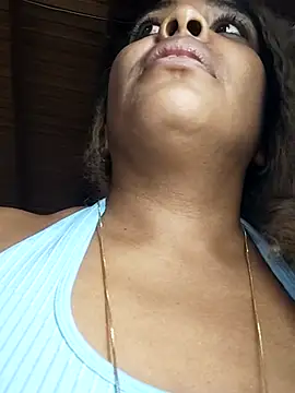 ELLA KELLY online show from 11/29/25, 11:57