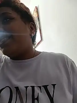 ELLA KELLY online show from 06/16/26, 11:57