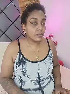 ELLA KELLY online show from 06/25/26, 11:48