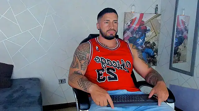 Cristian Walker online show from 01/28/25, 03:57