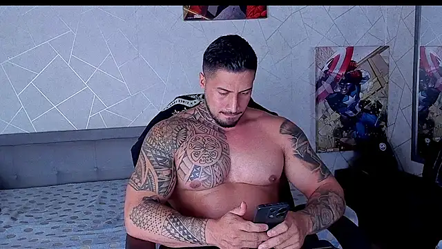 Snapshot of Cristian_Walker chatting on 06/04/26, 12:00 Cristian Walker online show from 06/04/26, 12:00