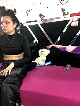 1lovelygirls online show from 10/14/25, 02:29