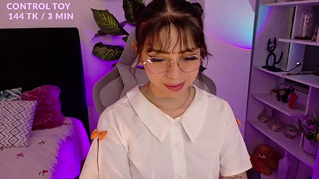 Snapshot of melany_naa chatting on 03/09/26, 10:25 melany naa online show from 03/09/26, 10:25