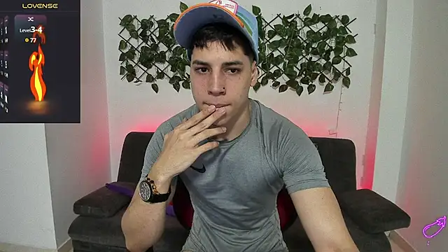 jonathanjoestar  online show from 12/11/24, 08:50