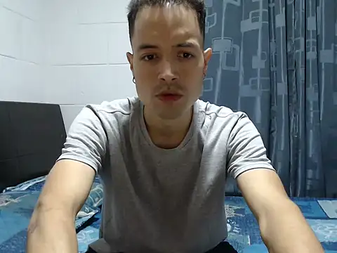 Snapshot of dimitriquiet05 chatting on 02/07/26, 04:27 dimitriquiet05 online show from 02/07/26, 04:27