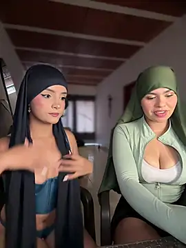 lalilamassu1 online show from 02/20/26, 08:09