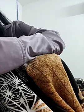 Angel Anamika online show from 11/18/25, 12:16