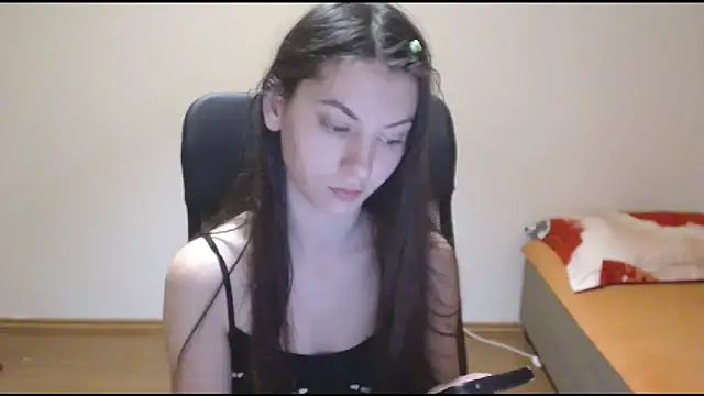 Snapshot of CuteJollie4U chatting on 12/11/24, 07:14 CuteJollie4U online show from 12/11/24, 07:14