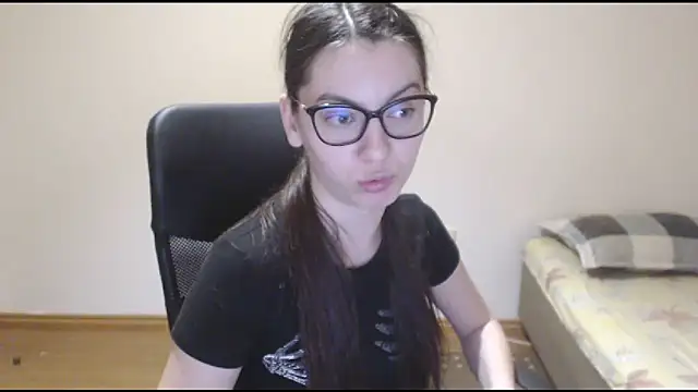 Snapshot of CuteJollie4U chatting on 03/07/25, 09:06 CuteJollie4U online show from 03/07/25, 09:06