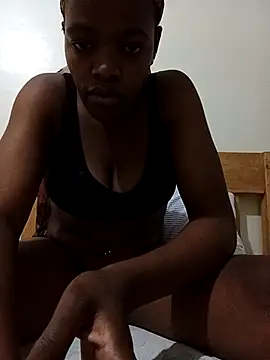 Snapshot of Sweatie_babies chatting on 10/16/25, 08:10 Sweatie babies online show from 10/16/25, 08:10