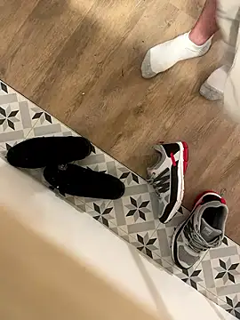 Snapshot of dimitriei chatting on 12/09/24, 07:17 dimitriei online show from 12/09/24, 07:17