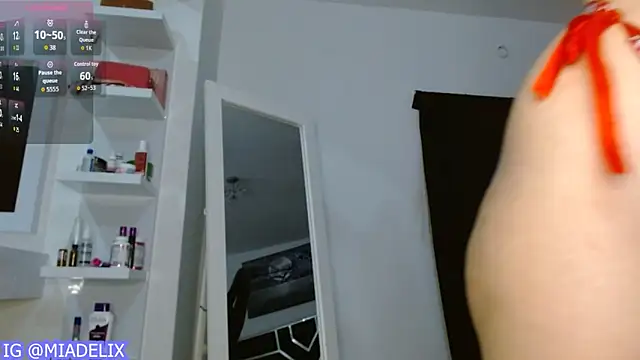 -MiaDelight- online show from 05/08/26, 04:56