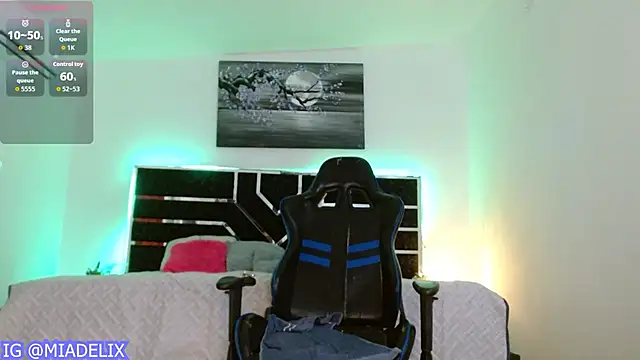 -MiaDelight- online show from 06/27/26, 02:23