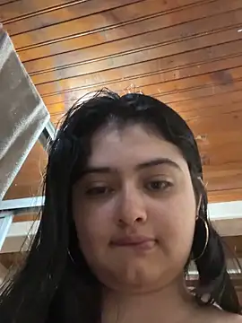 Stephania 18 online show from 03/03/25, 11:03